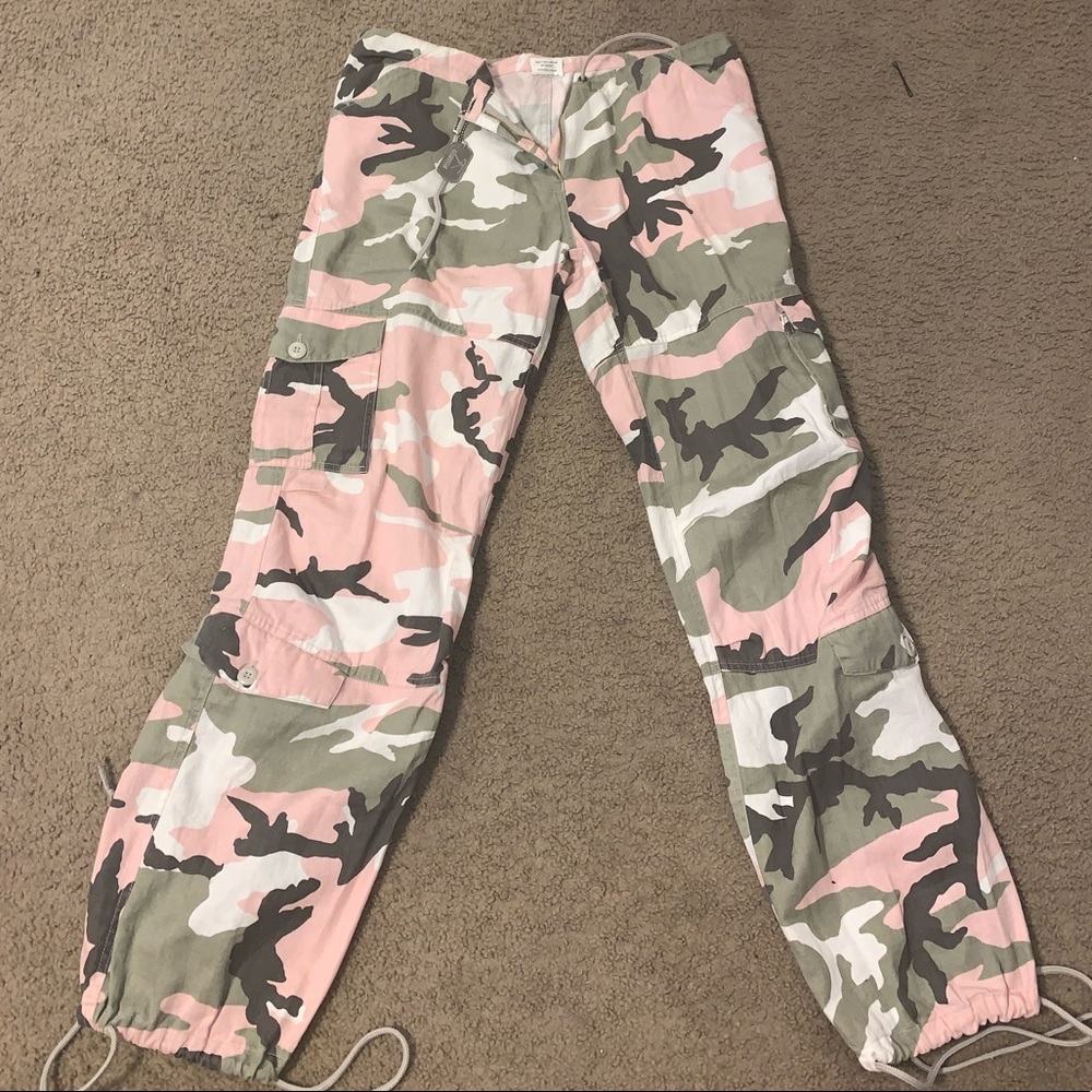 pink camouflage cargo bottoms